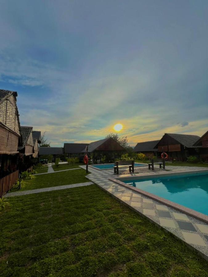 Nipoh Beach Cottage Kijal Εξωτερικό φωτογραφία